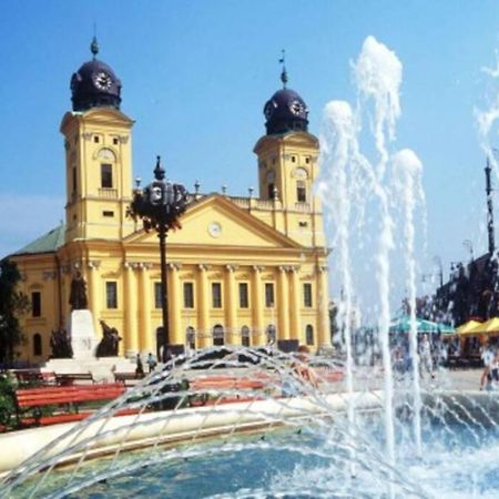 City Center Apartment Debrecen Eksteriør billede